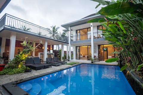 Ratu Ayu Villa Ubud 8 Bedroom