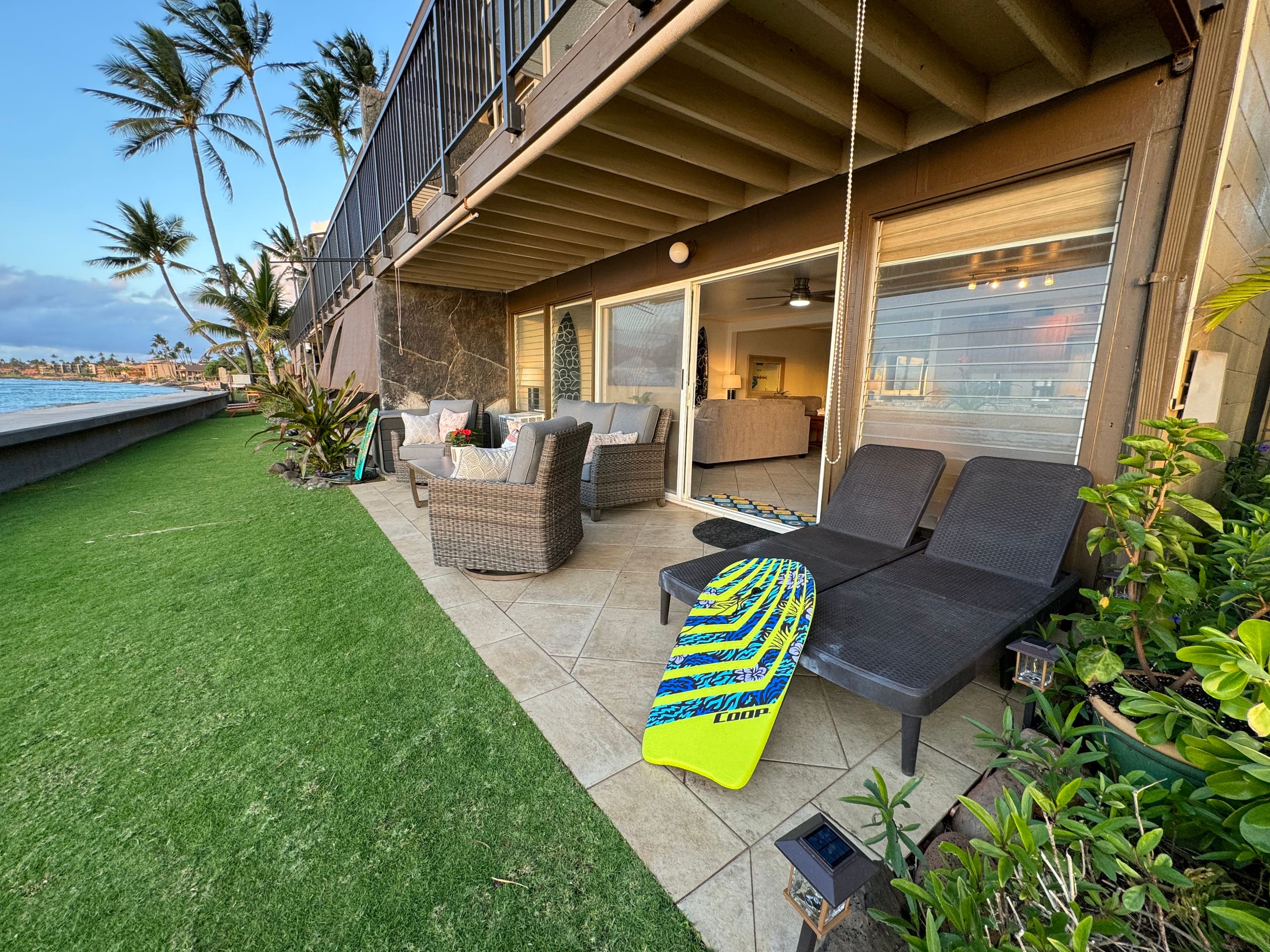 Condo in Lahaina · ★4.87 · 2 bedrooms · 3 beds · 1 bath - Image 41