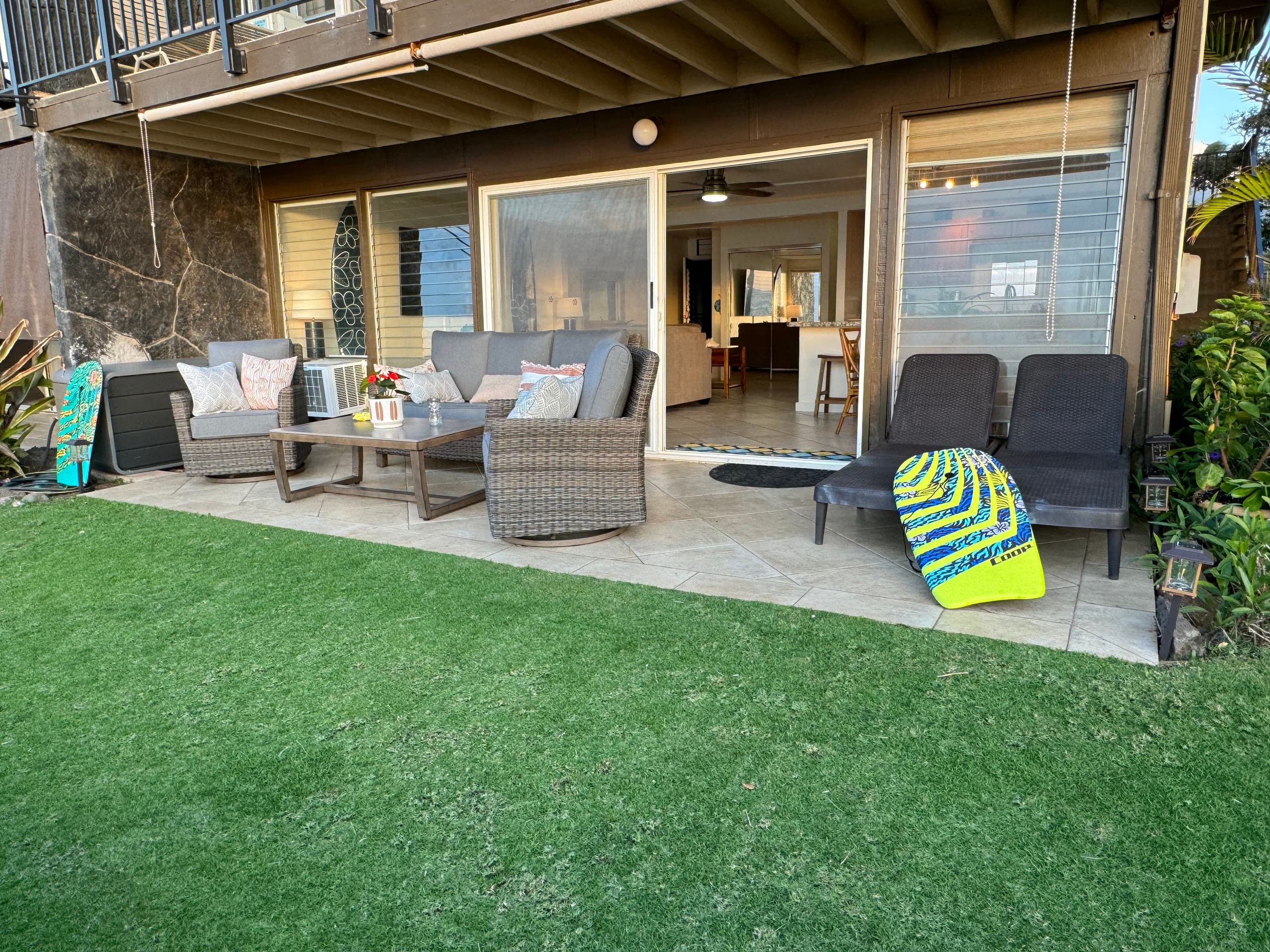 Condo in Lahaina · ★4.87 · 2 bedrooms · 3 beds · 1 bath - Image 40
