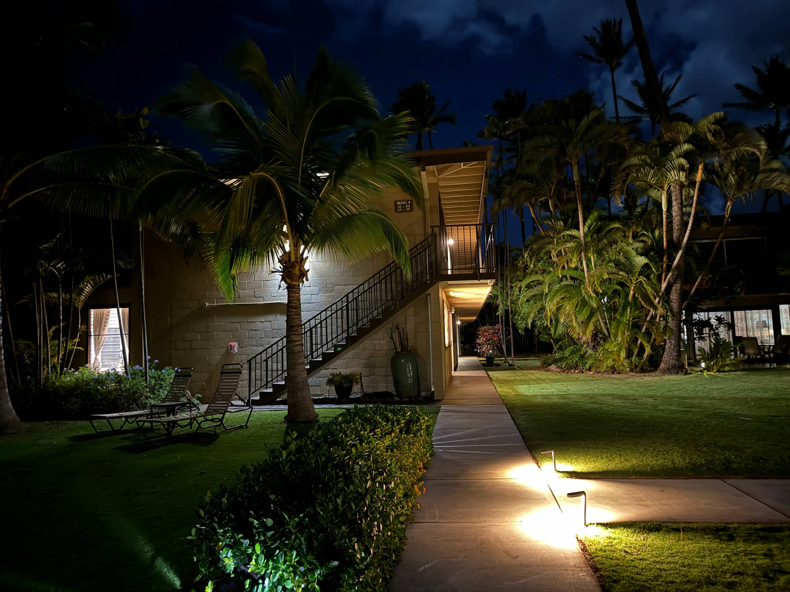Condo in Lahaina · ★4.87 · 2 bedrooms · 3 beds · 1 bath - Image 42