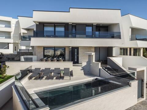 5 star Villas Travera for 22-pool and jacuzzi