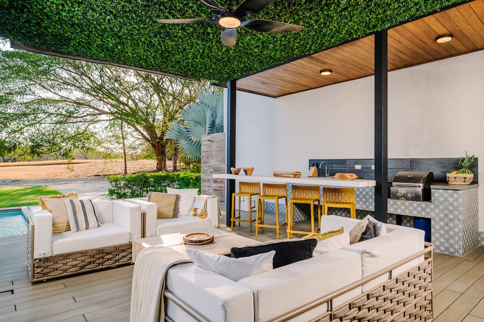 The terrace lounge under a living-green ceiling