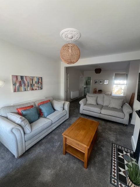 Top Airbnb: Stylish 3-bedroom home near Pakefield beach in Lowestoft