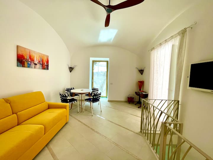 Restored Historic Retreat Close To Sorrento - Sorrente
