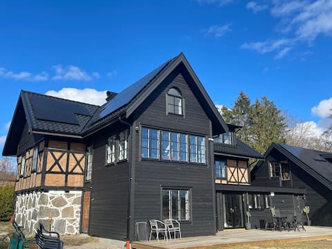 Beautiful 19th century villa with beach plot.