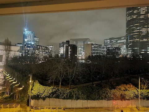 Beautiful 2-bedroom, La Défense Arena