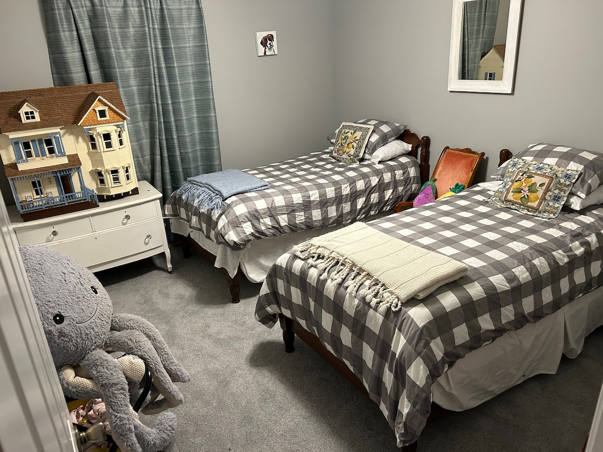 საძინებელი 1