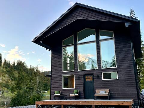 Peaks View Chalet