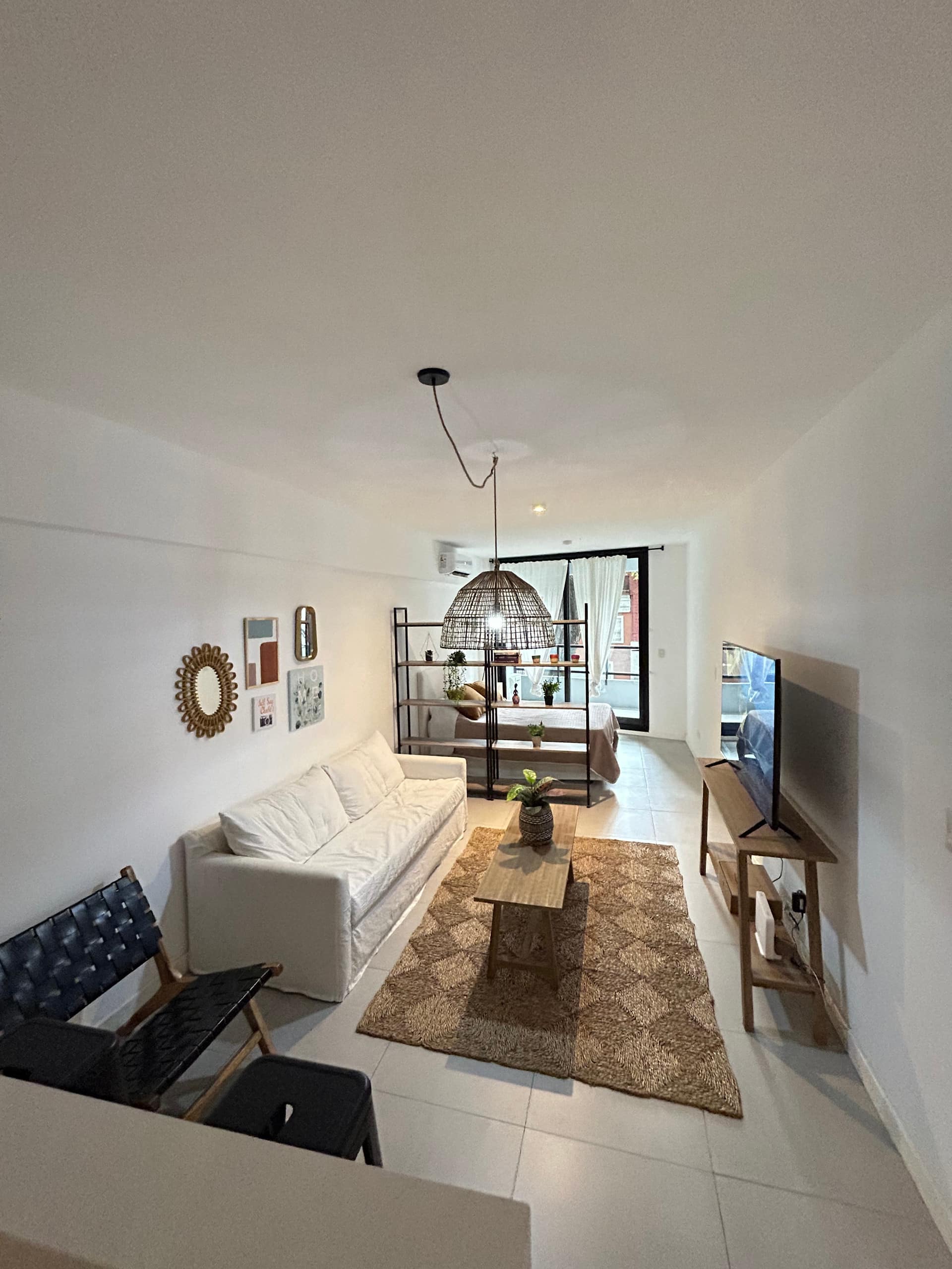 Fully equipped studio in Almagro with balcony and pool