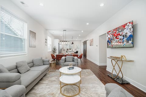 New build Ranch - Hot Tub, ping pong & Poker Table