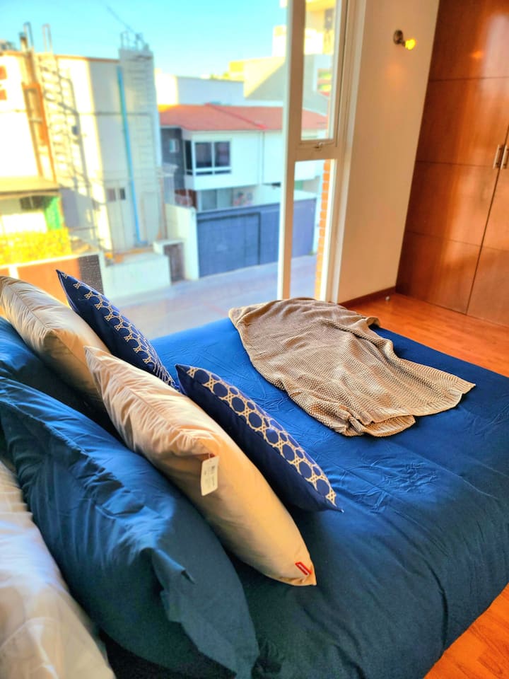 غرفة النوم 2