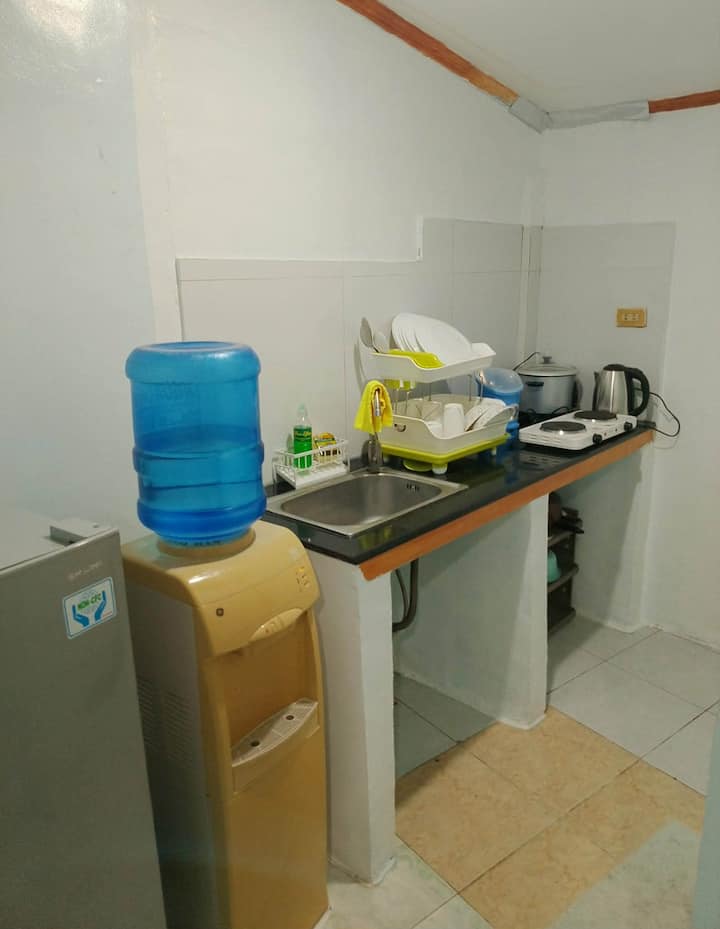 Small Front Room Apt - Moalboal