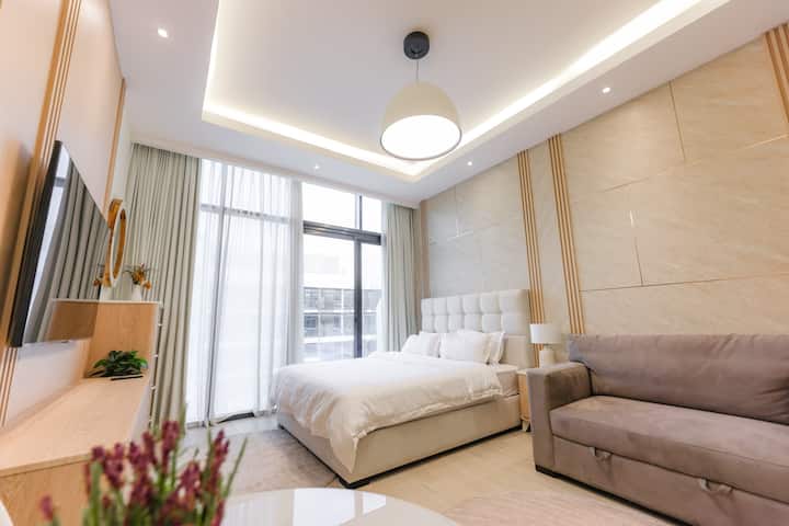 cítiť sa pohodlne v peknom priestore štúdiového apartmánu a nábytku Hughenden