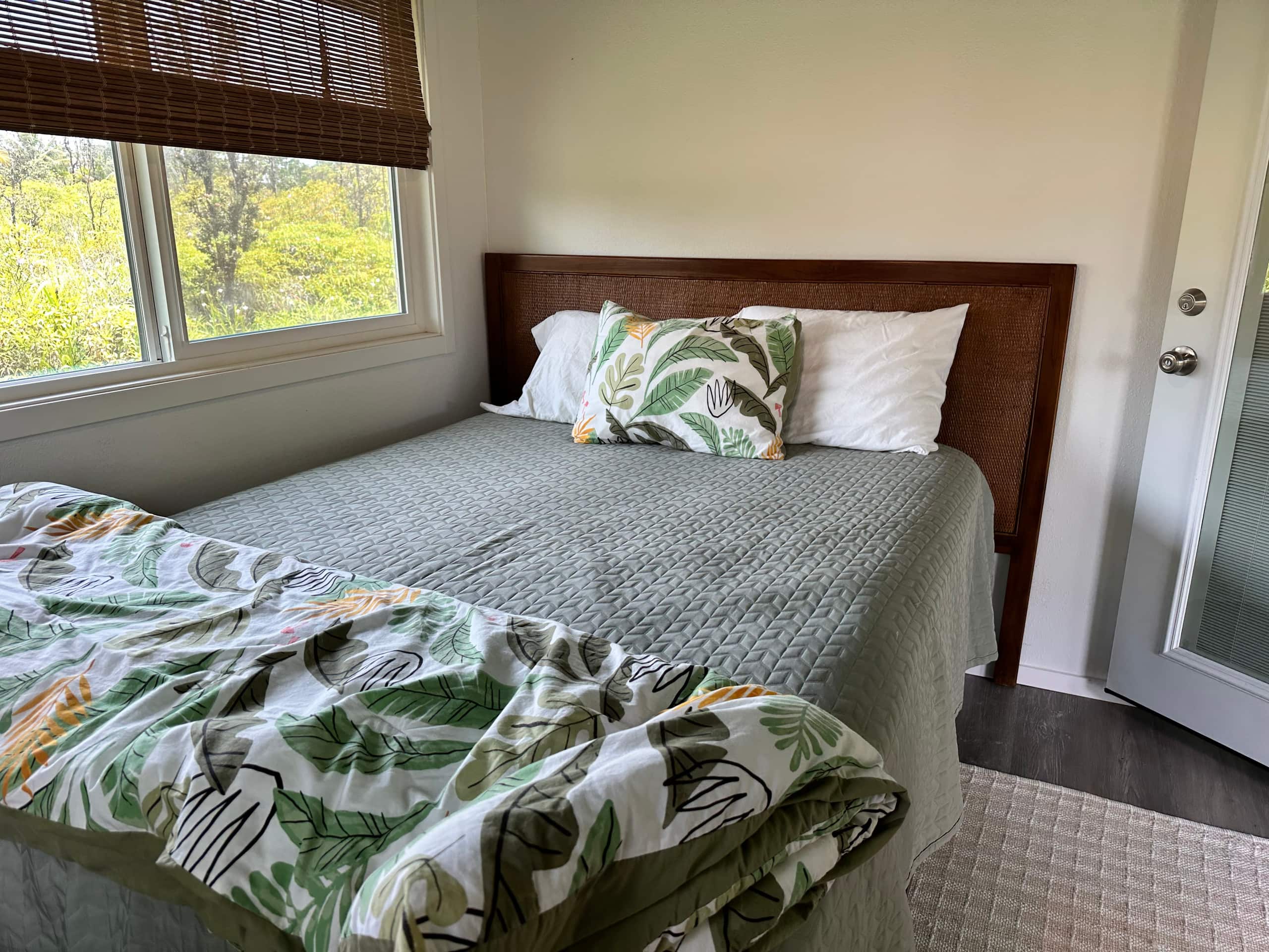 Home in Keaau · ★5.0 · 3 bedrooms · 3 beds · 2 private baths - Image 21