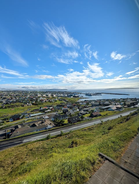 Cosy apartment; Amazing views!