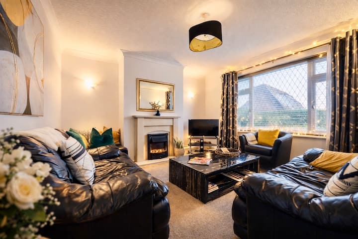 Spacious - 4 Beds | Parking | Holiday Or Work Stay - Lincolnshire