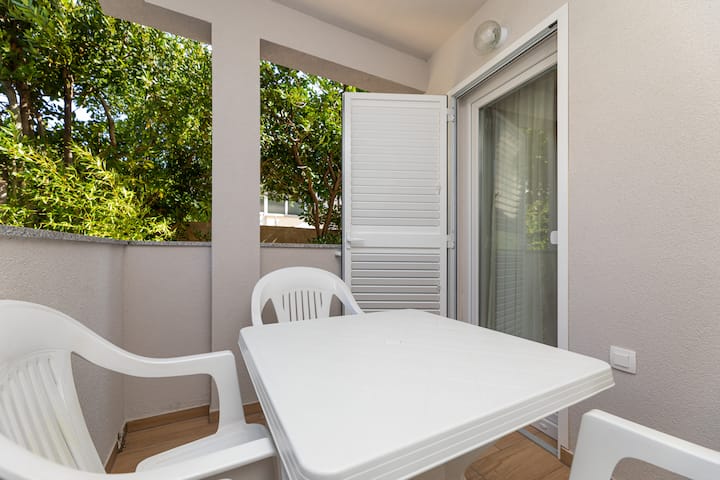 Apartment With Balcony Crnekovic X (A2) - Ponte