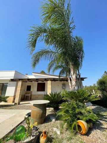 Villetta con Piscina nel Salento “VILLA NADIA”