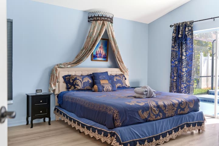 Quarto Cinderela: cama king