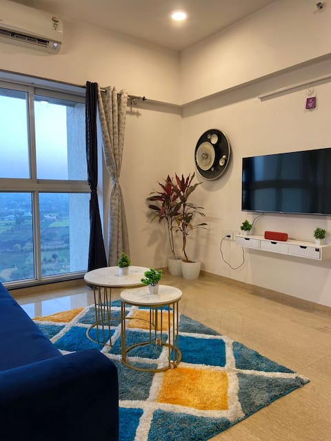 *Rental 1Bhk golf facing flat 21st floor*