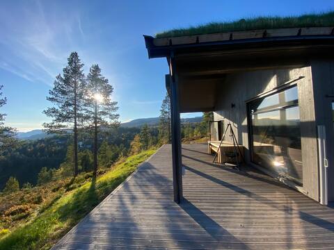 New mountain cabin with lovely views