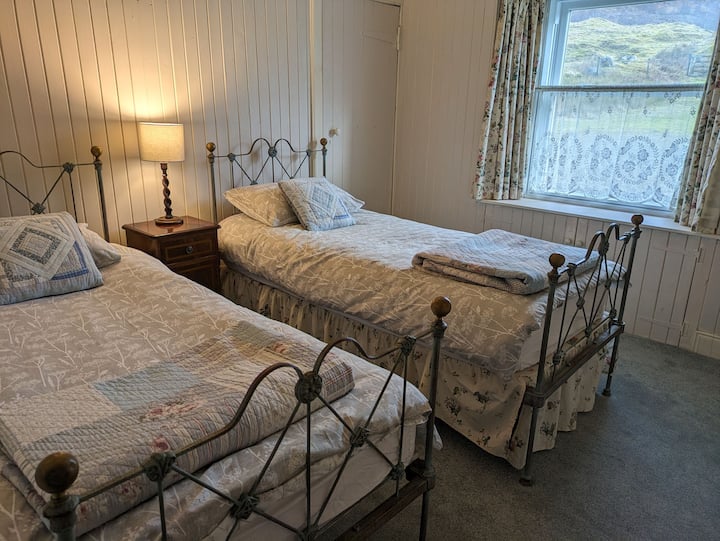 საძინებელი 2