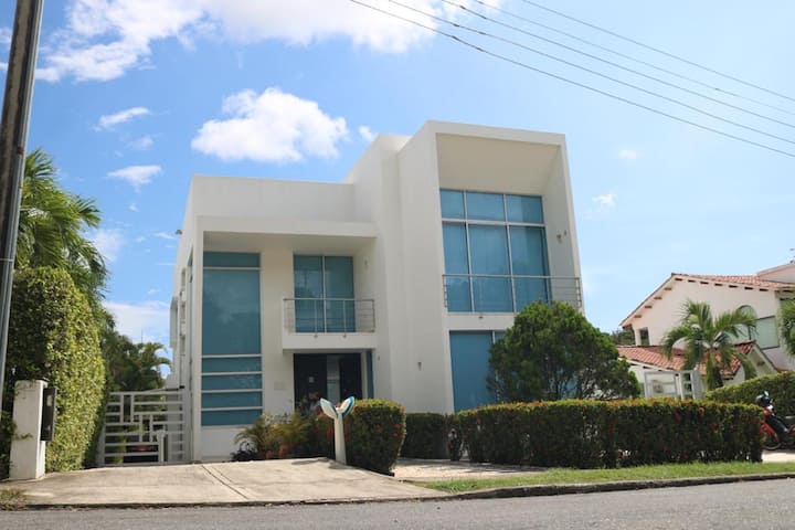 Una Casa Para Descansar De Familia Para Familias - Melgar