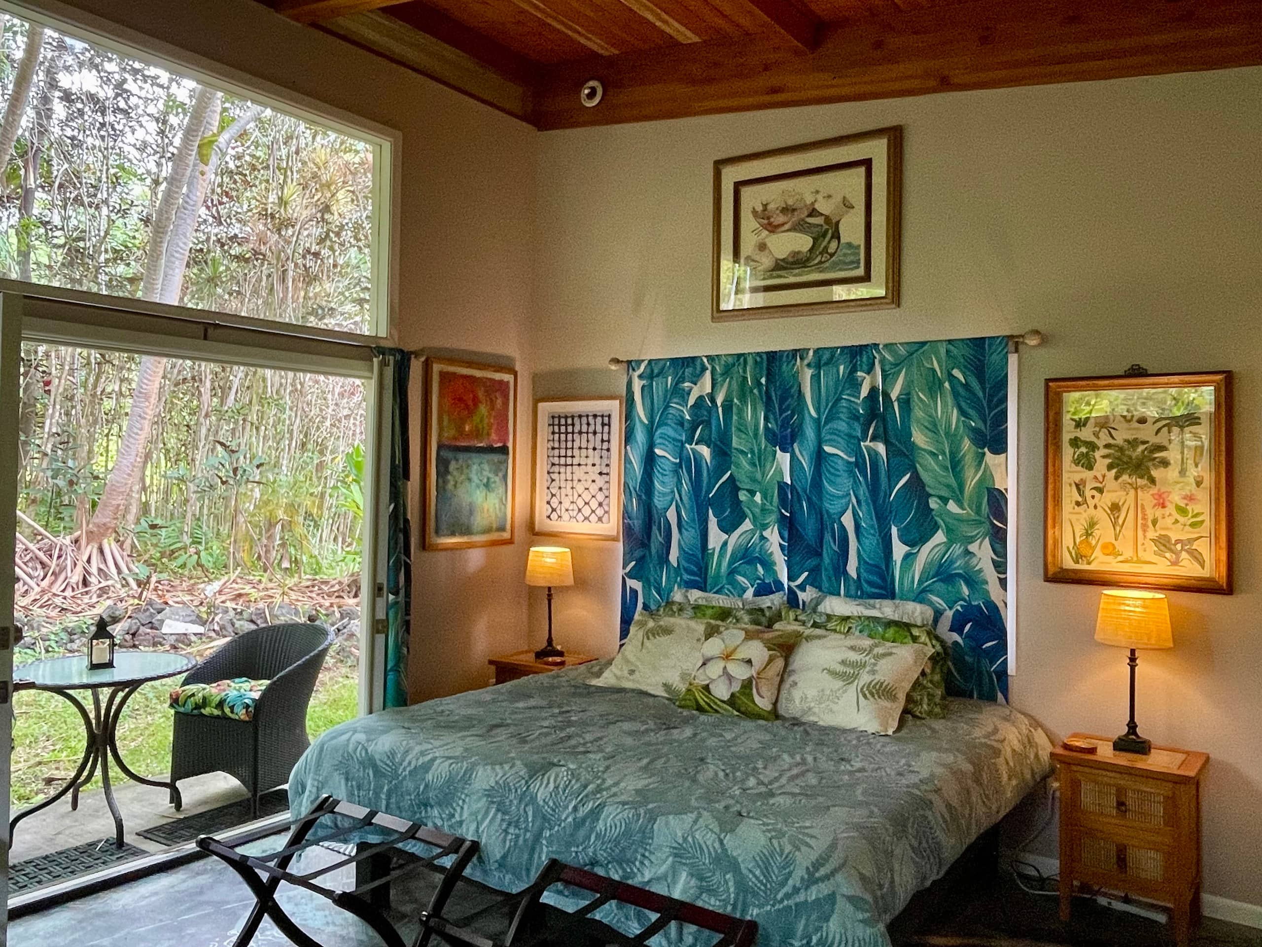Coastal Jungle Timber Framed Cottage ~ 6 - Main photo