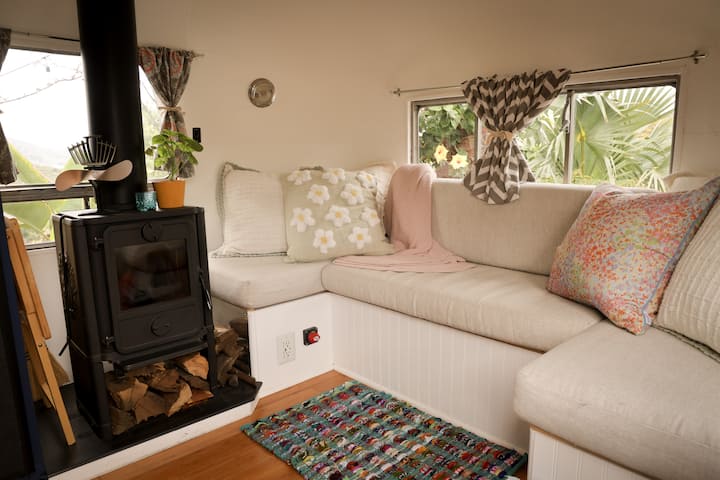 Sunset Hills Airstream Escape - Escondido, CA