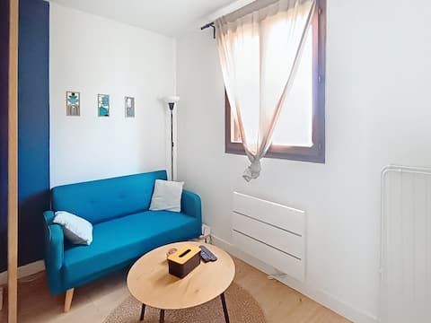 Cozy fully equipped studio, ideal!
