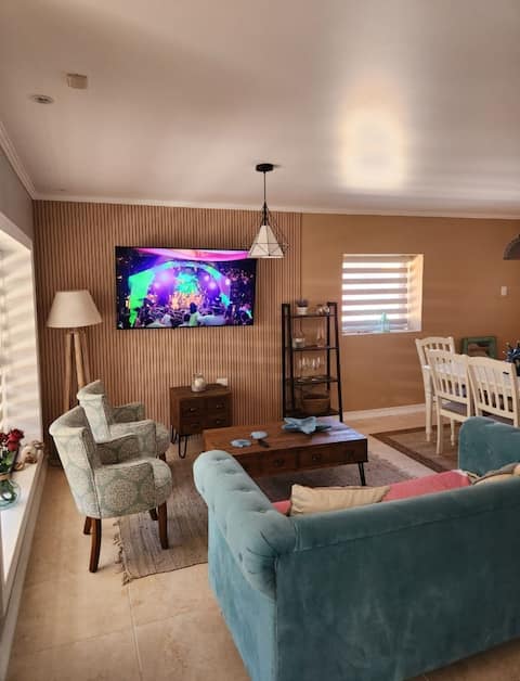 Top performing Airbnb: Beautiful house in Cobquecura