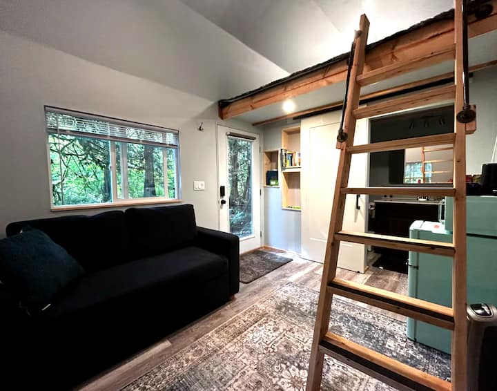 Escape To The Tiny Hideaway Cabin - Monroe