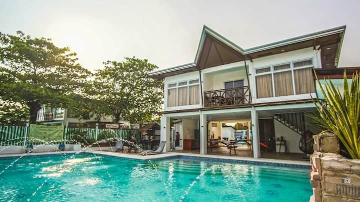 Larimar Private Villa In Binangonan - Binangonan