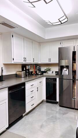 Mediterranean Dream Villa-Pool gallery image 5