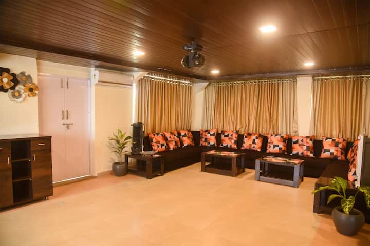 Living room 1 image 10