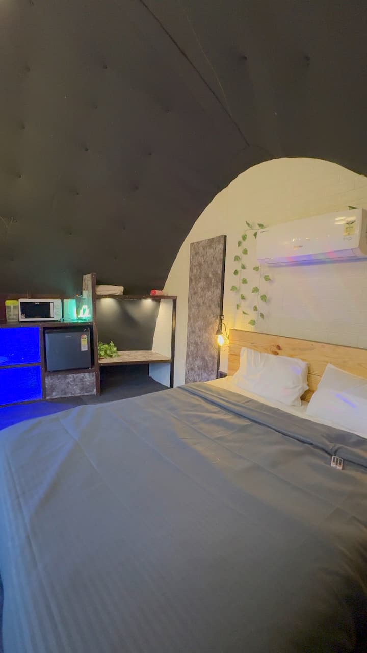 Gadeni's Romantic Cocoon Stay- Naukuchiatal - Bhimtal