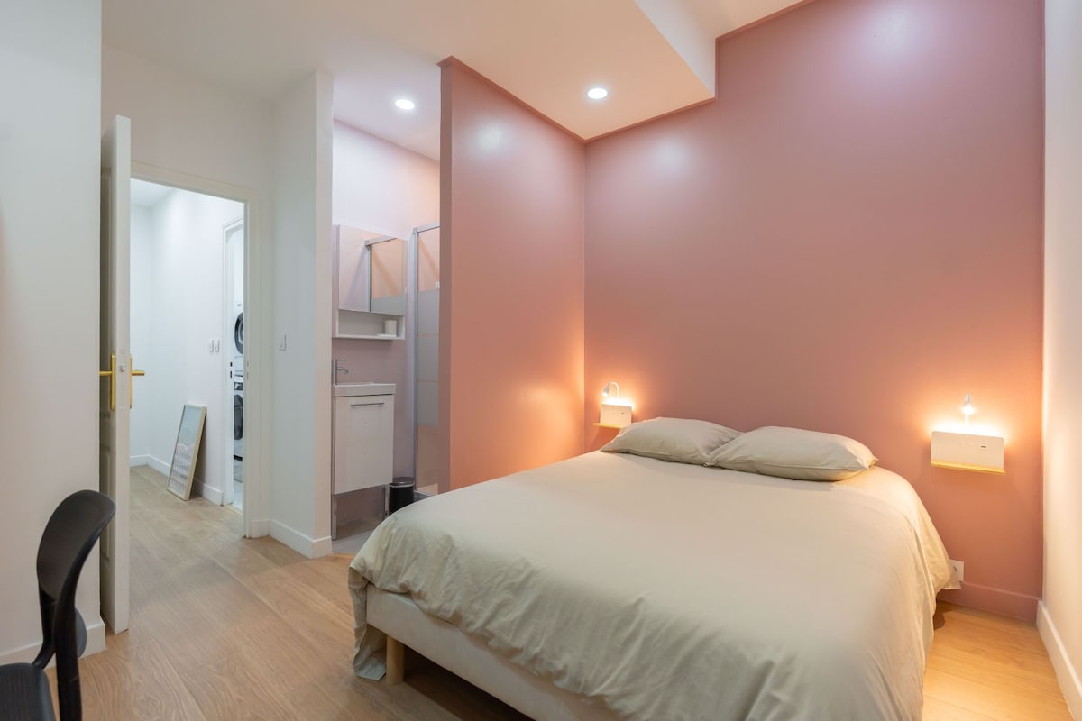 Dormitorio 2 con baño.

Bedroom 2 with bathroom.