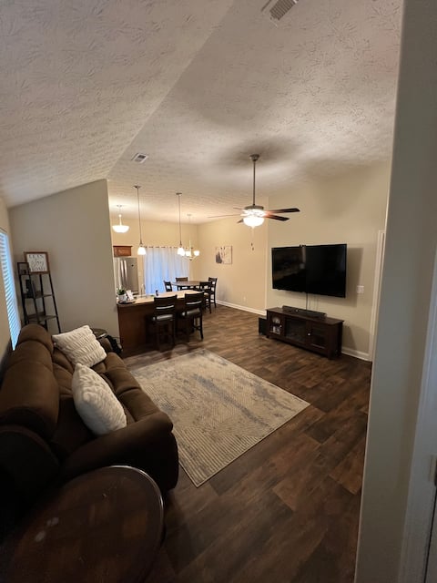 Entire home: close to downtown.