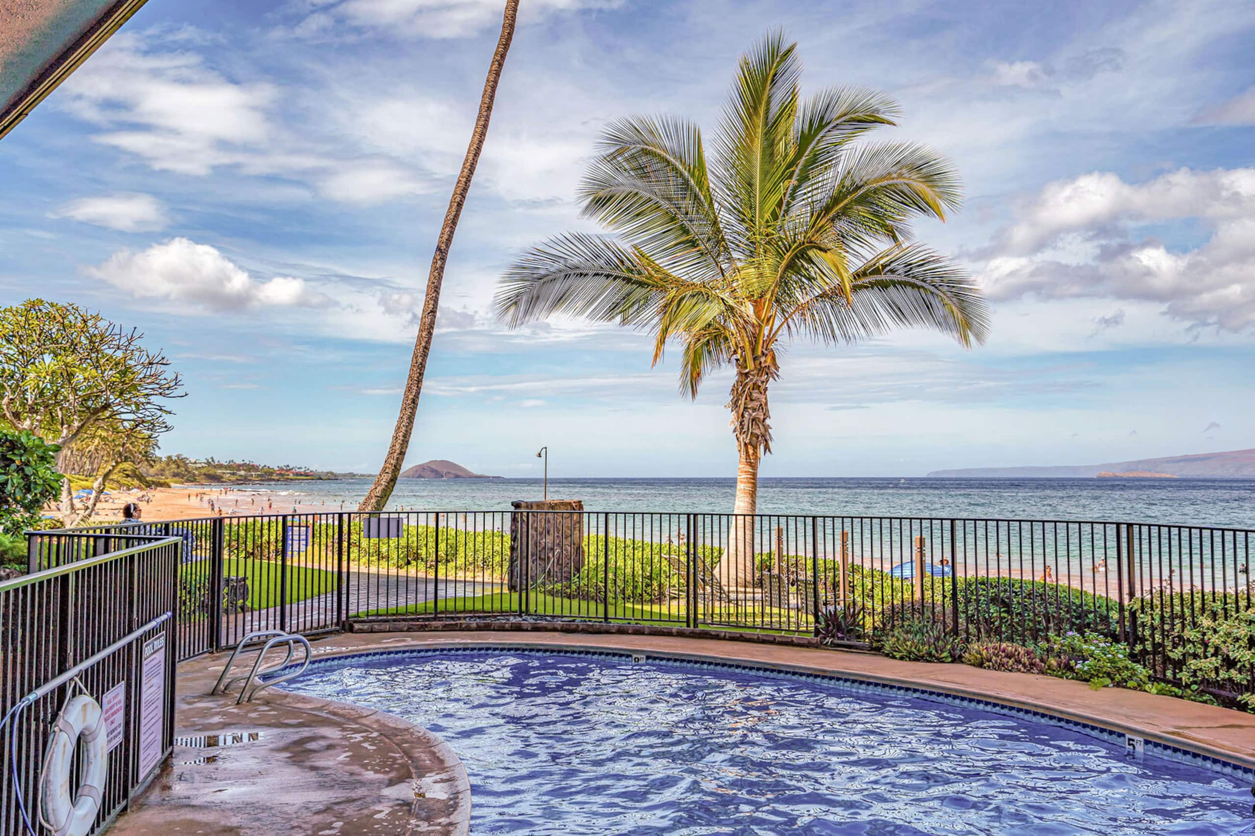 Condo in Kihei · ★5.0 · 2 bedrooms · 4 beds · 2 baths - Image 41