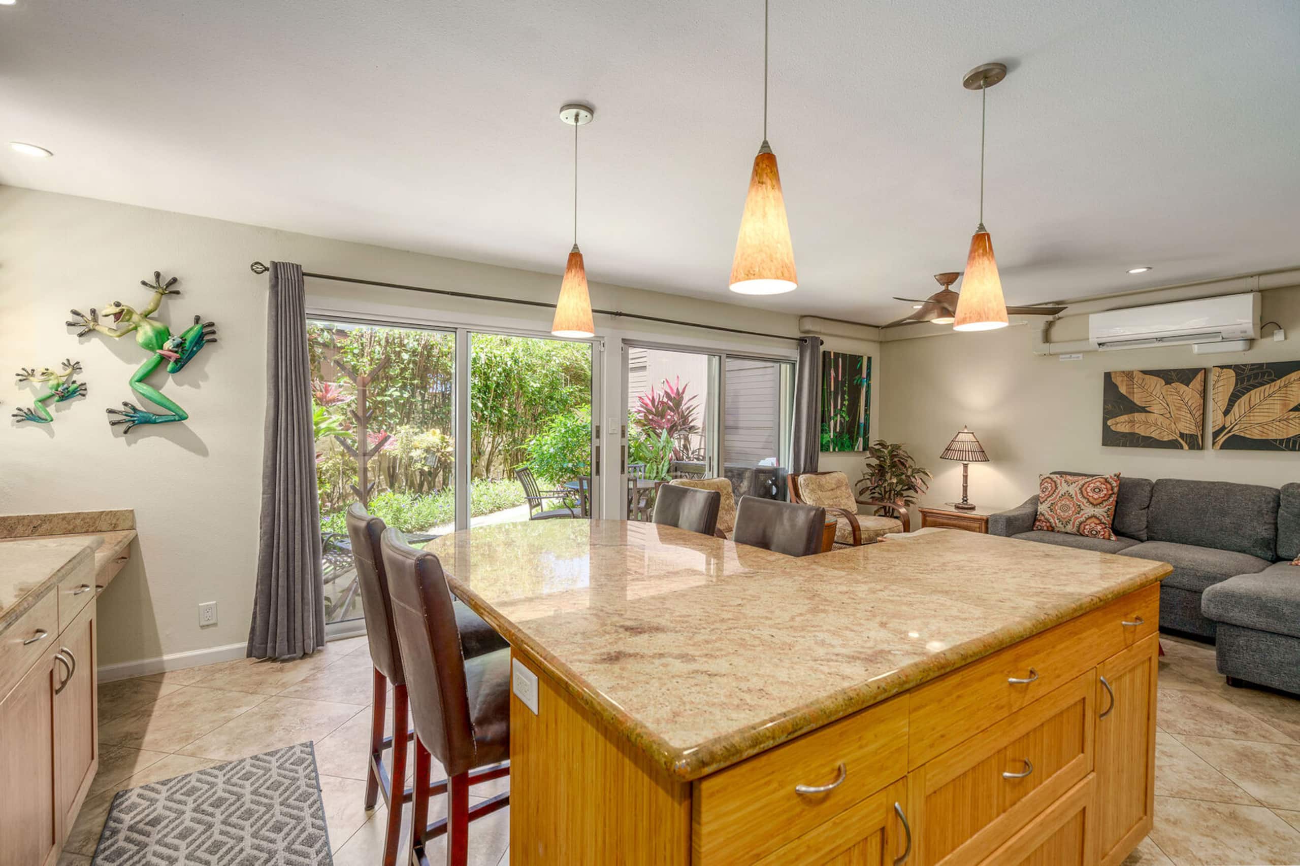 Condo in Kihei · ★5.0 · 2 bedrooms · 4 beds · 2 baths - Image 21