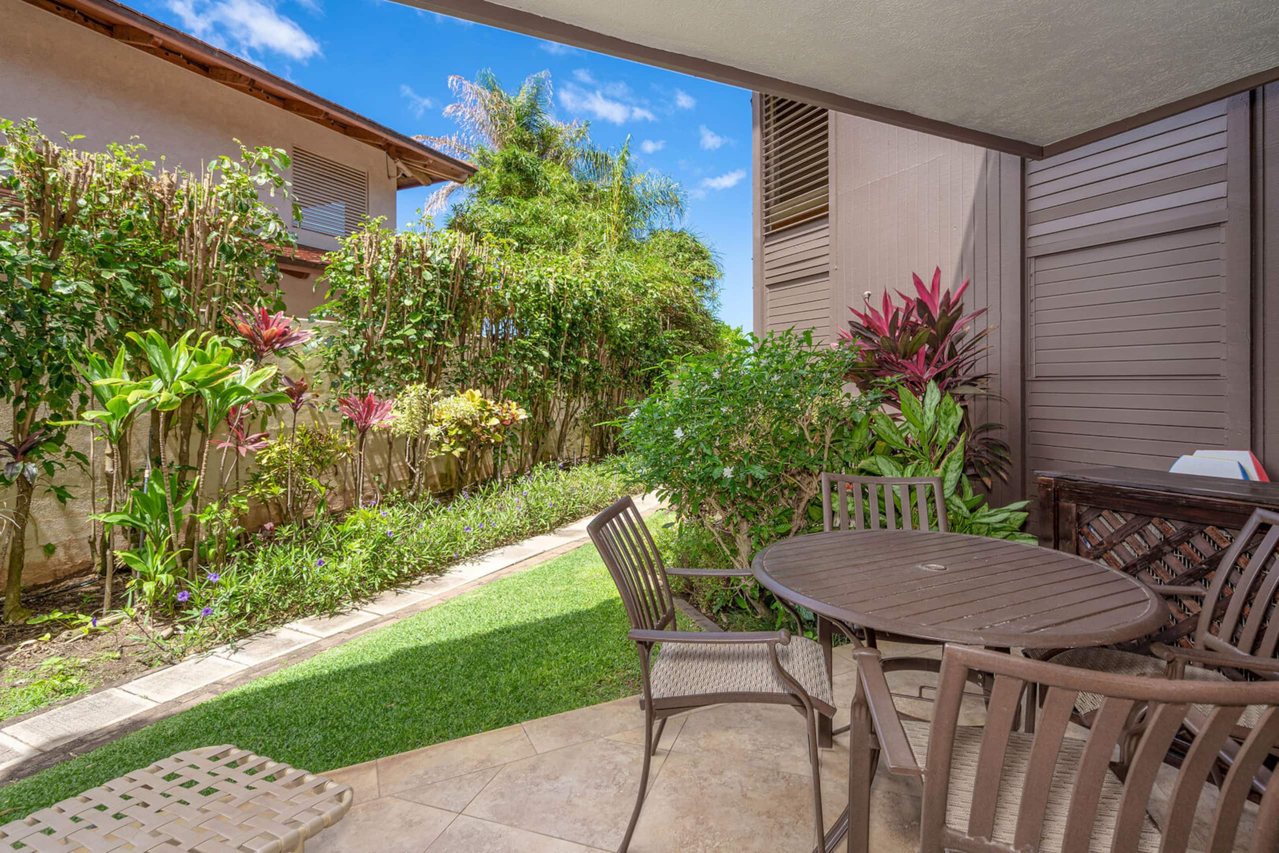 Condo in Kihei · ★5.0 · 2 bedrooms · 4 beds · 2 baths - Image 11