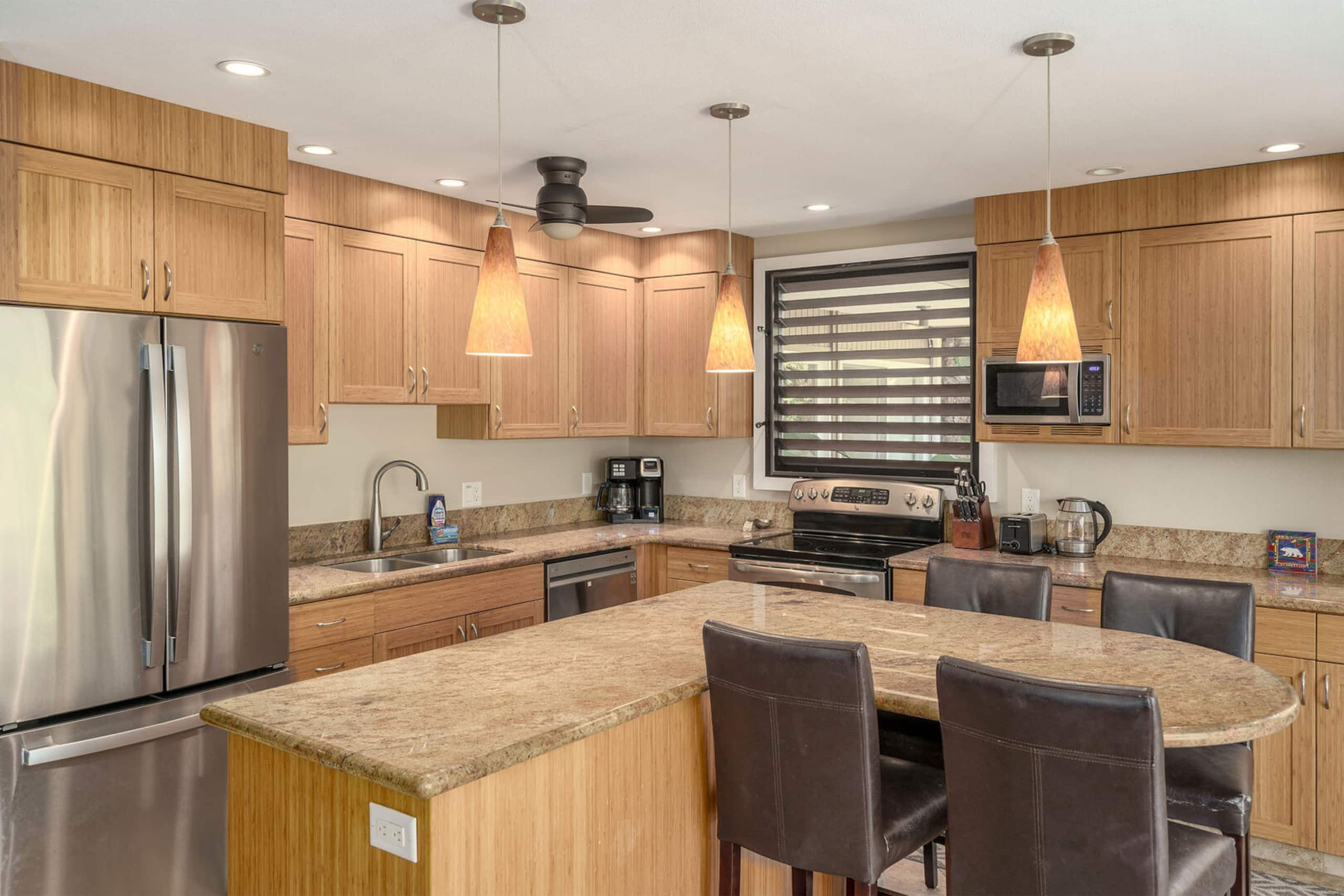 Condo in Kihei · ★5.0 · 2 bedrooms · 4 beds · 2 baths - Image 4