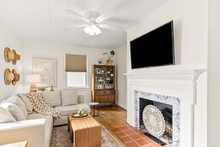 Fenced Yard + Pet Friendly | Coastal Cottage - Morehead City, NC