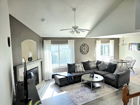 Fountain's Cozy Home-3BR-4beds-2.5 baths