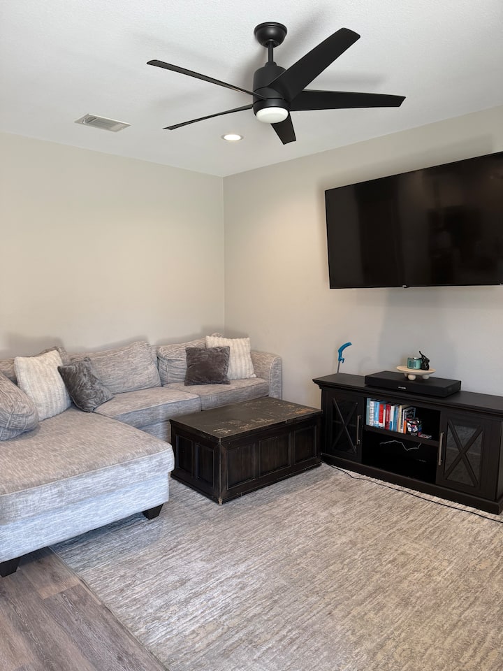 Modern Farm Home - Waco, TX