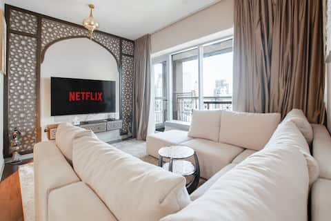Popular Airbnb listing: Arabian Nights 1BR - Burj Khalifa & Fountain Views in Burj Khalifa
