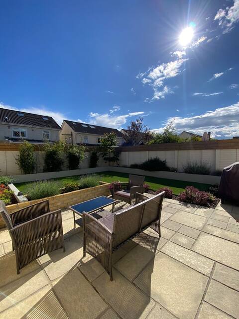 Entire furnished home in Dublin close to Airport.