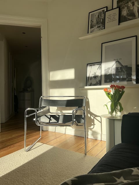 Beliebte Airbnb-Anzeige: Sunny & modern city apartment in HH-Winterhude in Winterhude