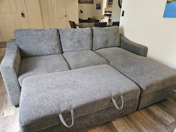 Kitanda cha sofa chenye starehe na rahisi