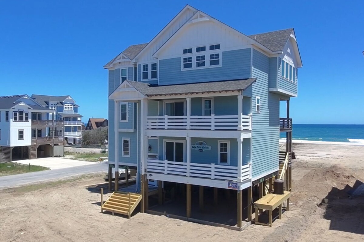 Cape Point Retreat - Oceanfront + Pets Stay Free!